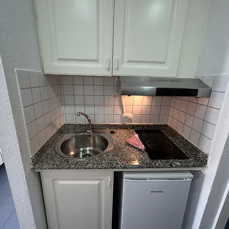 Apartamento Bh Cura Marina 2 *